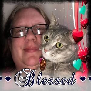 Meet your Posher, Lorrie